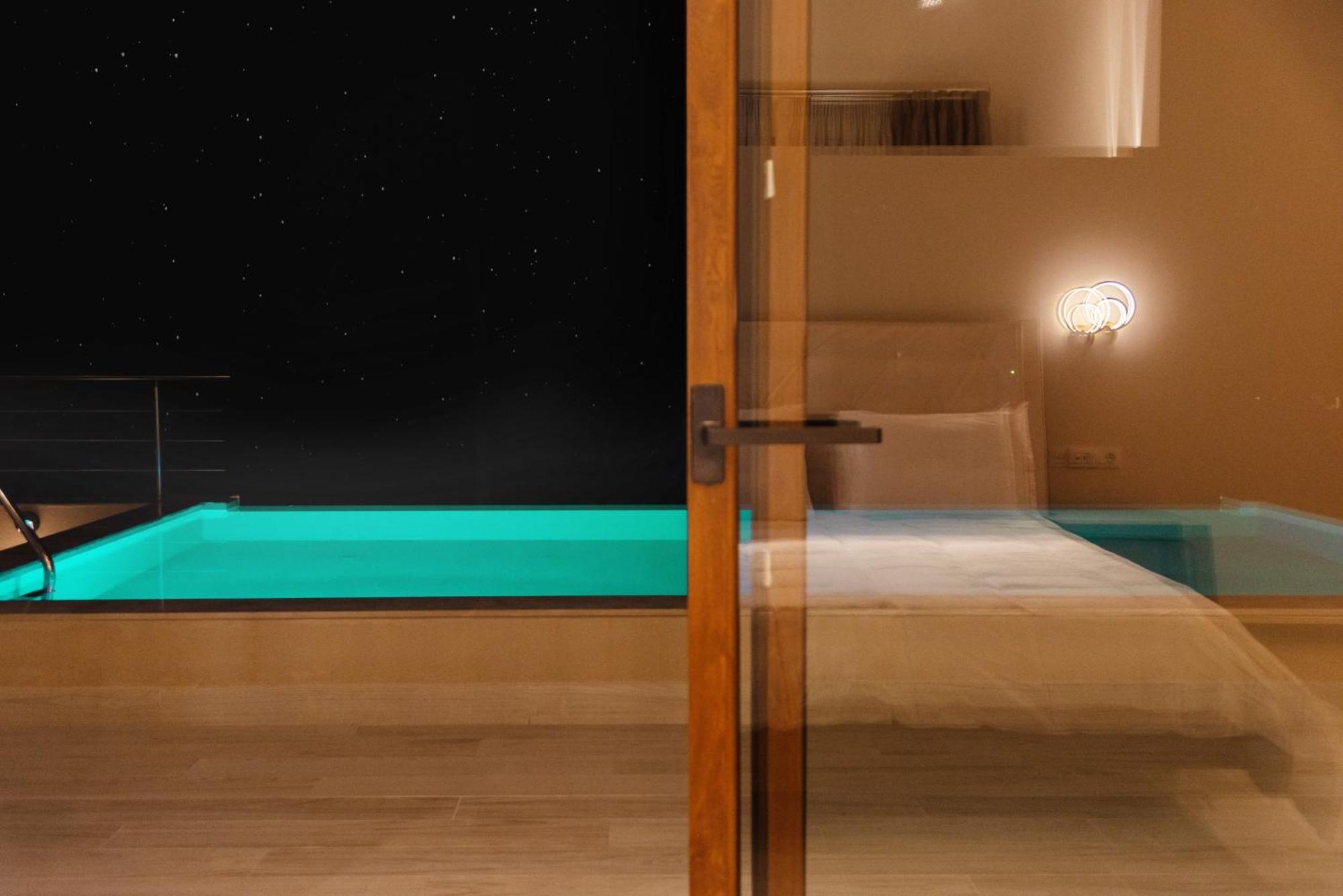 Villa Vasillis-Heated Swimming Pool With Infinity View Vitaládes Exterior foto