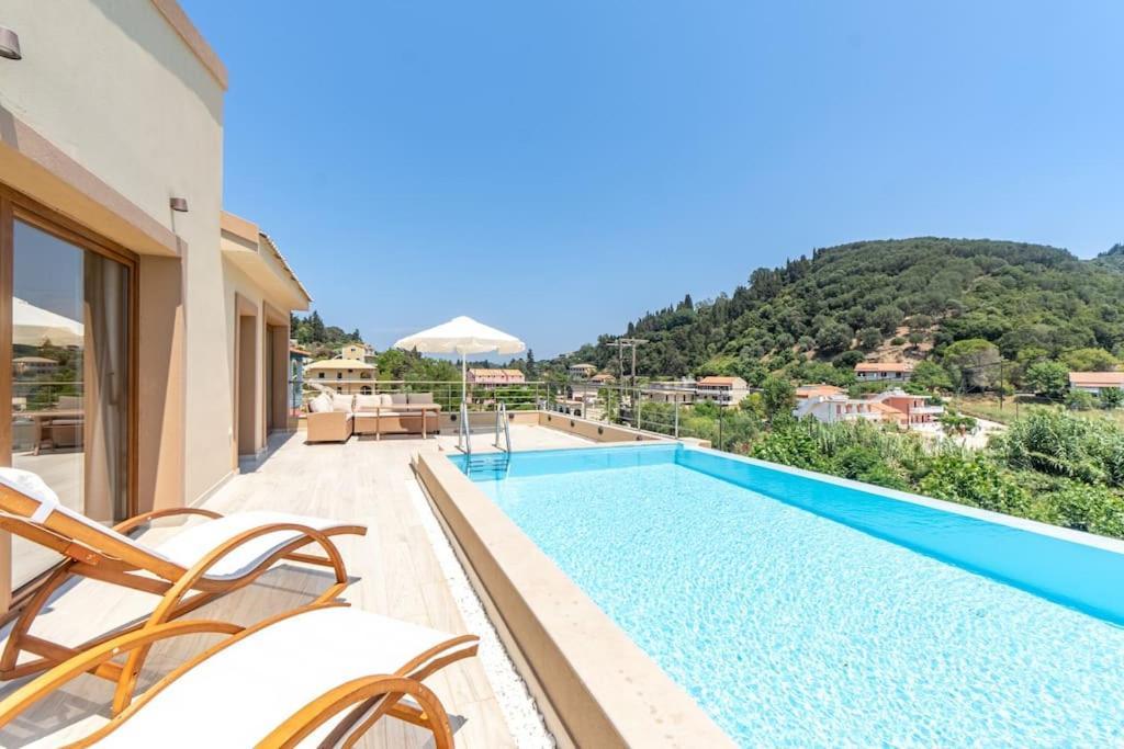 Villa Vasillis-Heated Swimming Pool With Infinity View Vitaládes Exterior foto