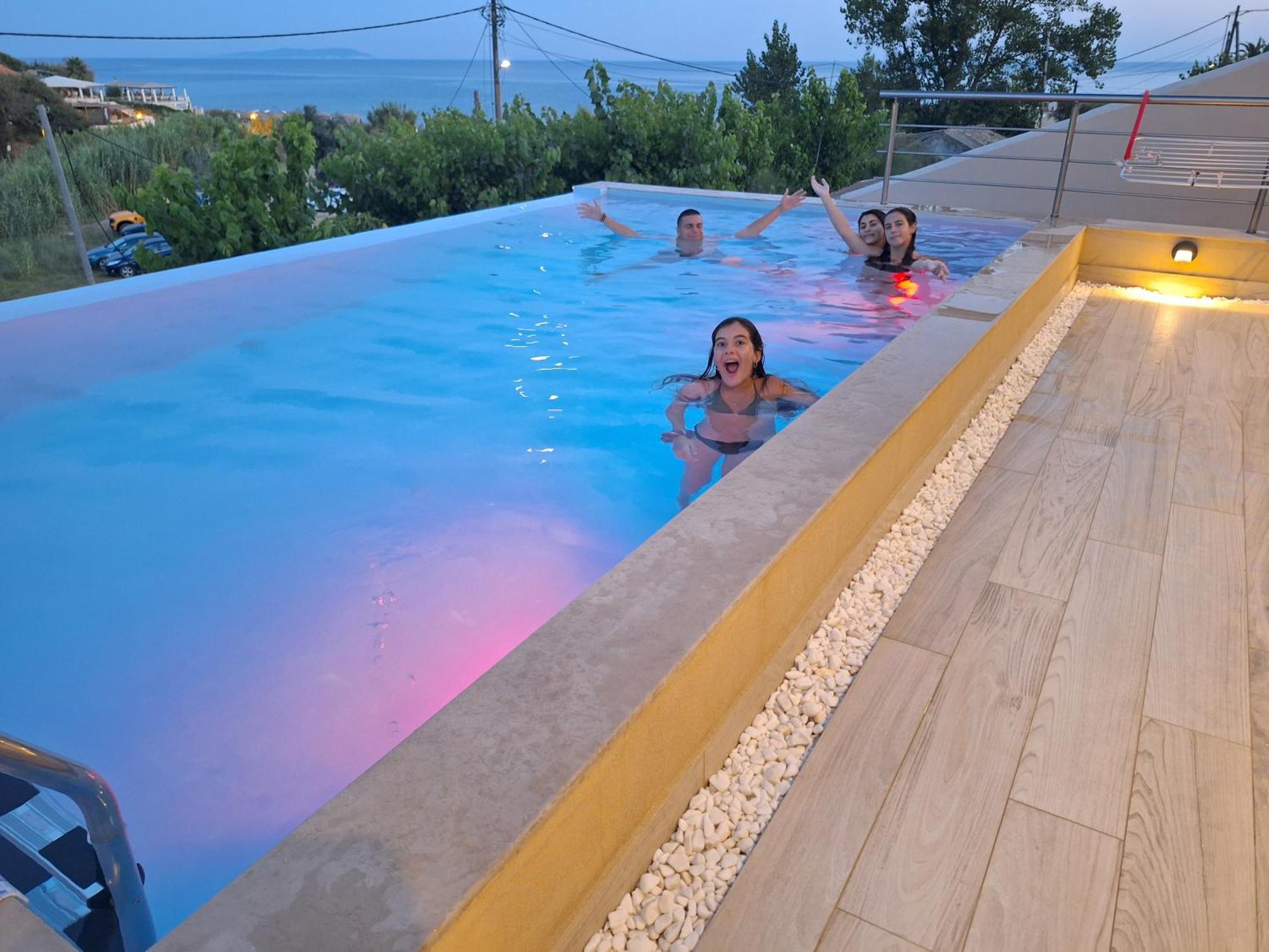 Villa Vasillis-Heated Swimming Pool With Infinity View Vitaládes Exterior foto
